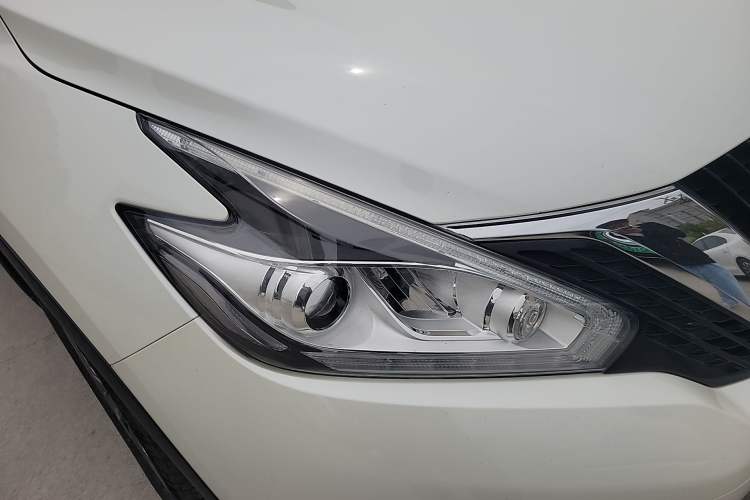 Used Nissan Murano 2019 2.5L XL Plus Two-Wheel Drive SmartConnect Leading Edition China VI Standard Right Front Headlight