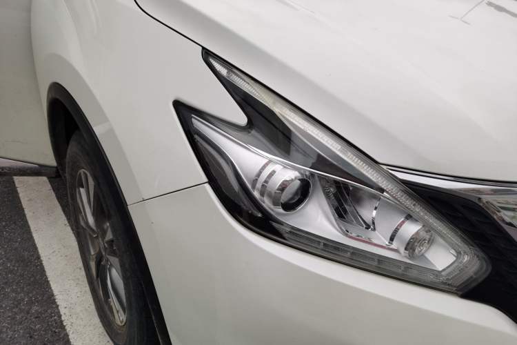 Used Nissan Murano 2019 2.5L XL Two-Wheel Drive Smart Connect Luxury Edition China VI Standard Right Front Headlight