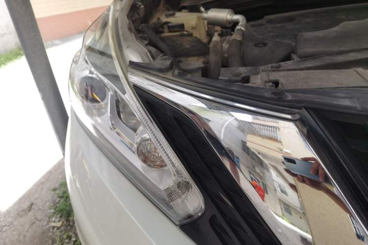 Used Nissan Murano 2019 2.5L XE Two-Wheel Drive Elite Version China VI Standard Right Front Headlight