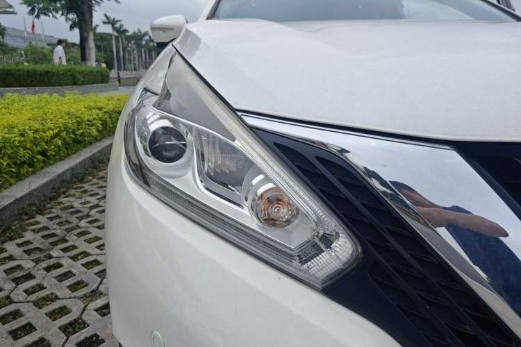 Used Nissan Murano 2019 2.5L XL Two-Wheel Drive Smart Connect Luxury Edition China VI Standard Right Front Headlight