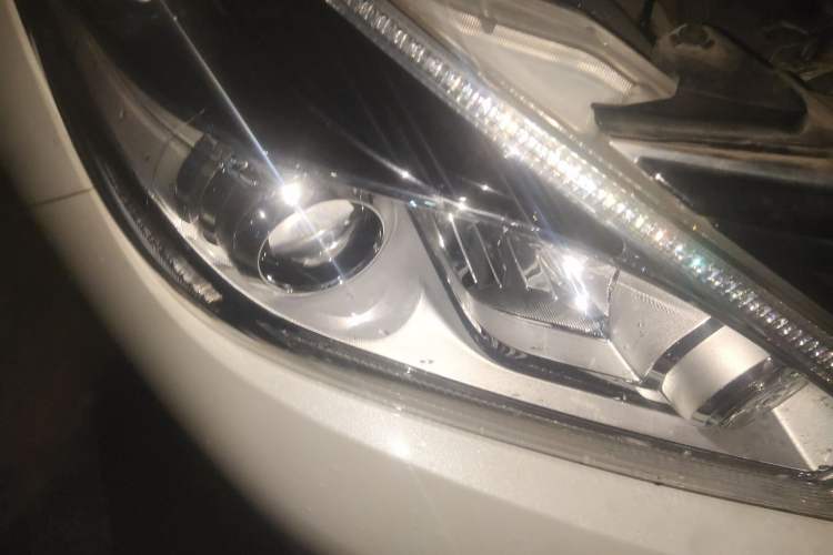 Used Nissan Murano 2019 2.5L XL Two-Wheel Drive Smart Connect Luxury Edition China VI Standard Right Front Headlight