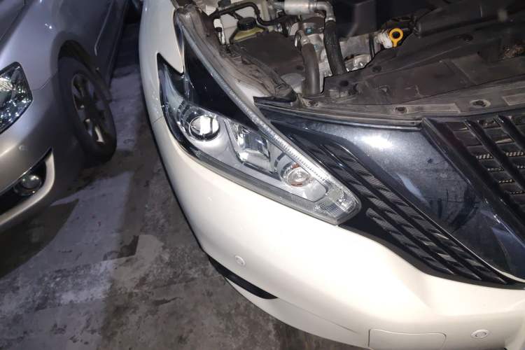 Used Nissan Murano 2019 2.5 S/C HEV XE Four-Wheel Drive Hybrid SmartConnect Prestige Edition China VI Standard Right Front Headlight