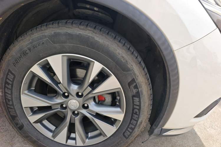 Used Nissan Murano 2019 2.5L XL Two-Wheel Drive SmartConnect Luxury Edition China V Standard Right Front Wheel Hub