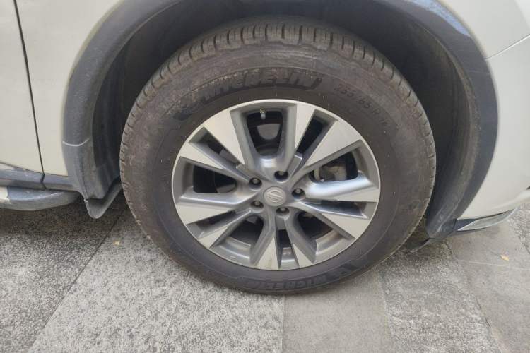 Used Nissan Murano 2019 2.5L XL Two-Wheel Drive Smart Connect Luxury Edition China VI Standard Right Front Wheel Hub