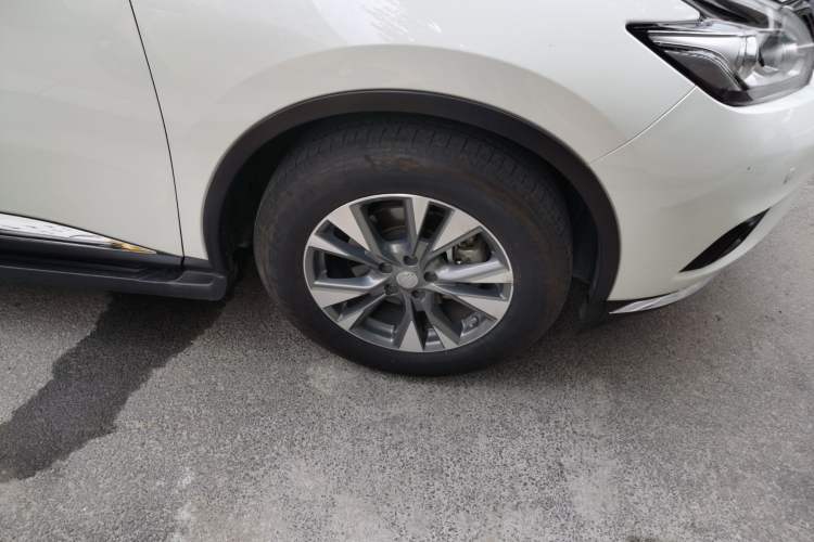 Used Nissan Murano 2019 2.5L XL Two-Wheel Drive Smart Connect Luxury Edition China VI Standard Right Front Wheel Hub