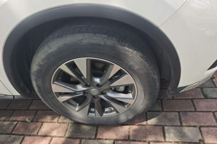 Used Nissan Murano 2019 2.5L XL Two-Wheel Drive Smart Connect Luxury Edition China VI Standard Right Front Wheel Hub
