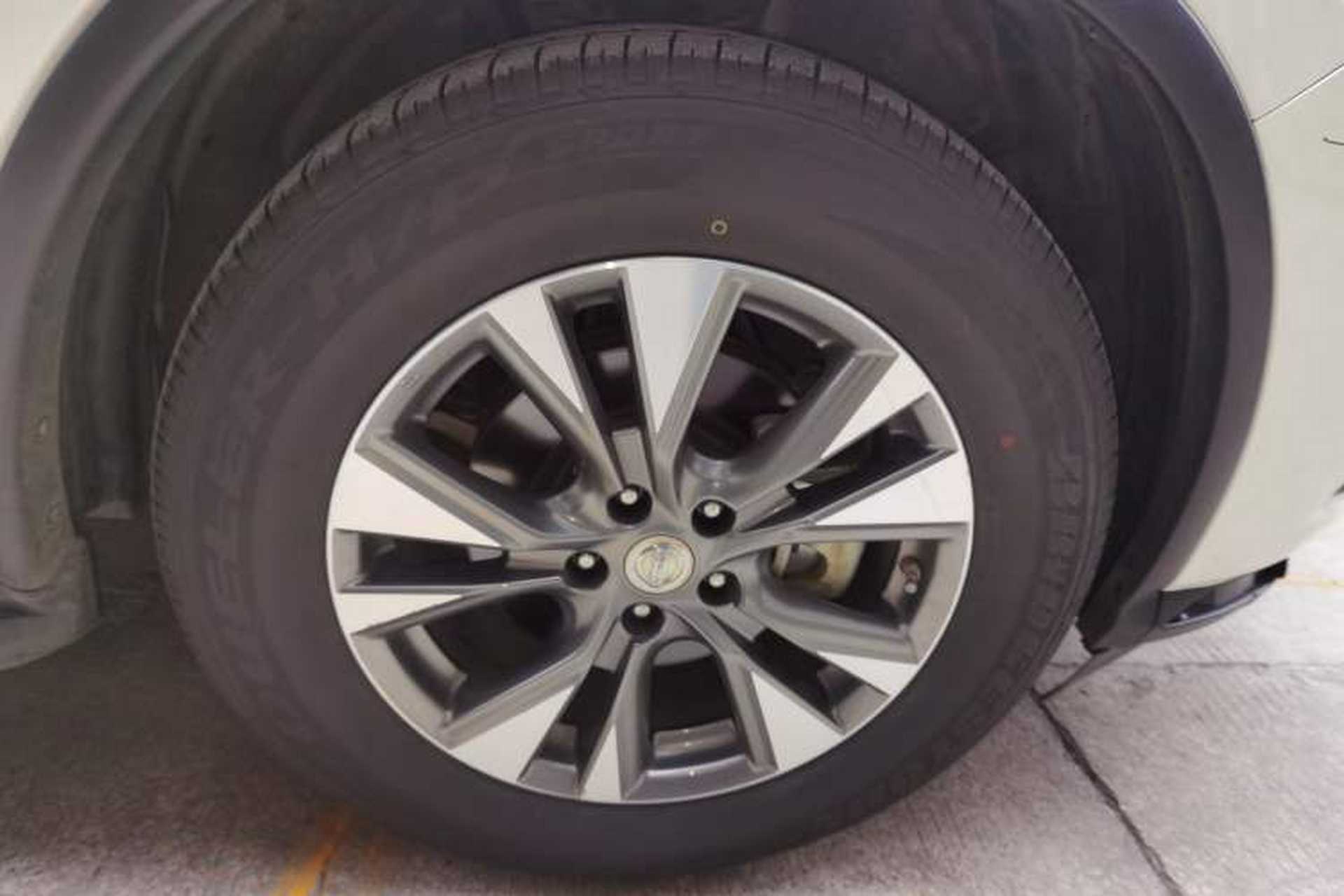 Used Nissan Murano 2019 2.5L XL Two-Wheel Drive Smart Connect Luxury Edition China VI Standard Right Front Wheel Hub