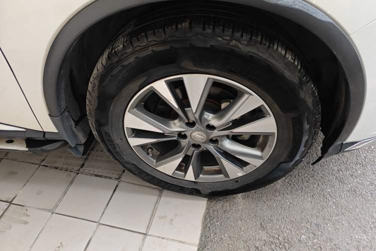 Used Nissan Murano 2019 2.5L XL Two-Wheel Drive Smart Connect Luxury Edition China VI Standard Right Front Wheel Hub