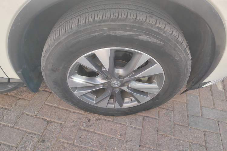 Used Nissan Murano 2019 2.5L XE Two-Wheel Drive Elite Version China VI Standard Right Front Wheel Hub
