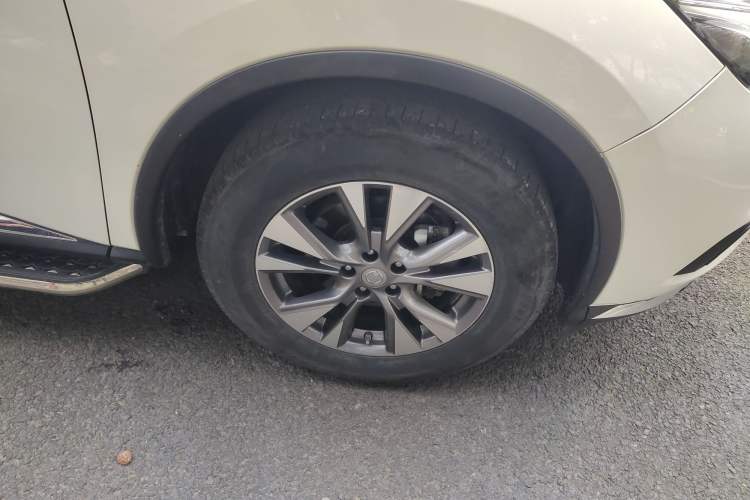 Used Nissan Murano 2019 2.5L XL Two-Wheel Drive SmartConnect Luxury Edition China V Standard Right Front Wheel Hub