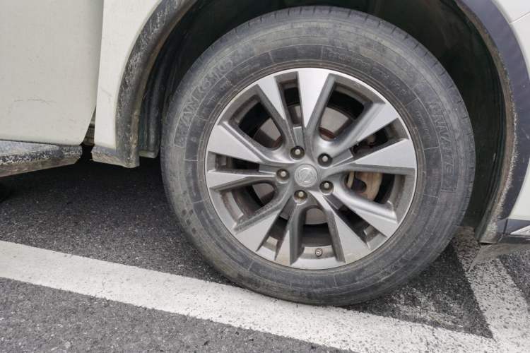 Used Nissan Murano 2019 2.5L XL Two-Wheel Drive Smart Connect Luxury Edition China VI Standard Right Front Wheel Hub