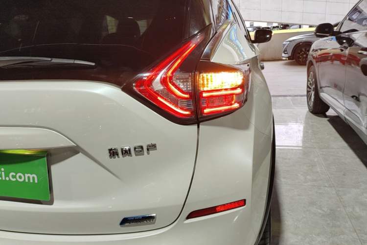 Used Nissan Murano 2019 2.5L XE Two-Wheel Drive Elite Version China VI Standard Right Rear Taillight