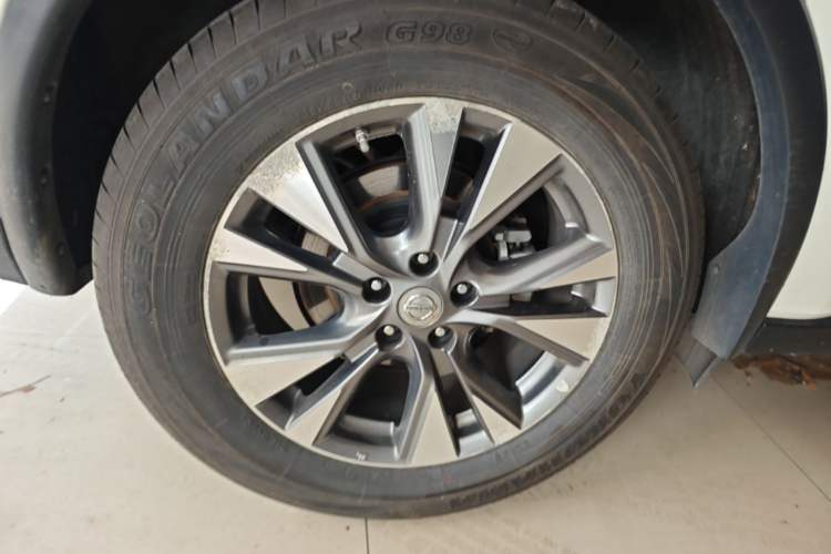 Used Nissan Murano 2019 2.5L XL Two-Wheel Drive Smart Connect Luxury Edition China VI Standard Right Rear Wheel Hub