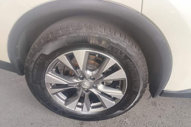 Used Nissan Murano 2019 2.5L XL Two-Wheel Drive Smart Connect Luxury Edition China VI Standard Right Rear Wheel Hub