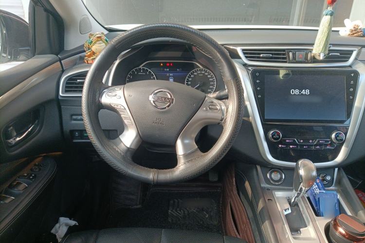 Used Nissan Murano 2019 2.5L XL Two-Wheel Drive Smart Connect Luxury Edition China VI Standard Steering Wheel