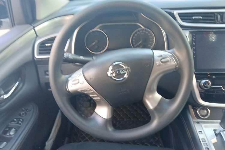 Used Nissan Murano 2019 2.5L XE Two-Wheel Drive Elite Version China VI Standard Steering Wheel