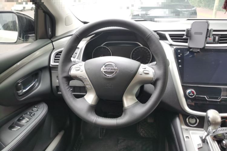 Used Nissan Murano 2019 2.5L XL Two-Wheel Drive Smart Connect Luxury Edition China VI Standard Steering Wheel