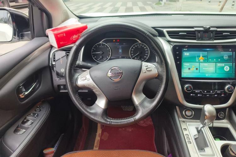 Used Nissan Murano 2019 2.5L XL Two-Wheel Drive Smart Connect Luxury Edition China VI Standard Steering Wheel