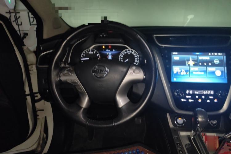 Used Nissan Murano 2019 2.5L XL Two-Wheel Drive Smart Connect Luxury Edition China VI Standard Steering Wheel