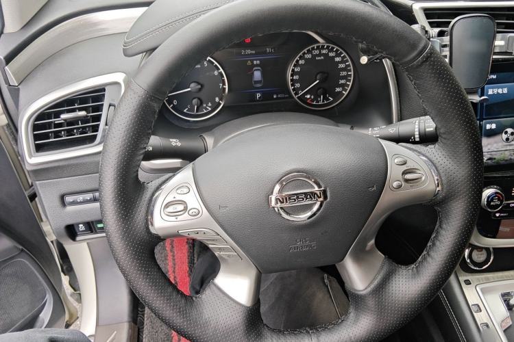 Used Nissan Murano 2019 2.5L XL Two-Wheel Drive Smart Connect Luxury Edition China VI Standard Steering Wheel