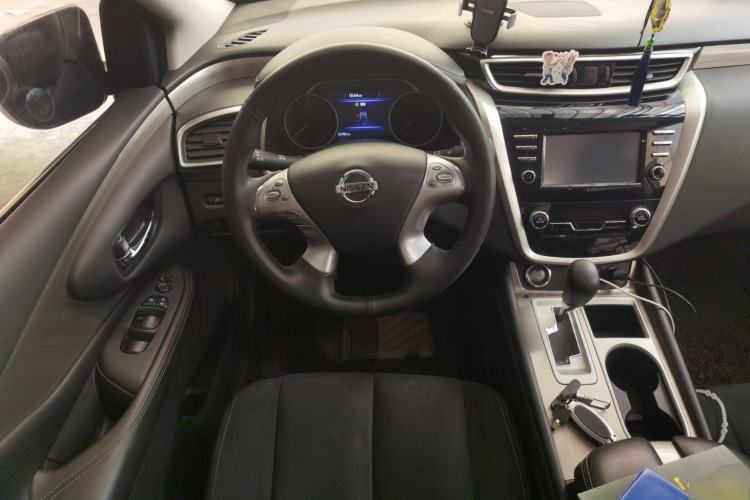 Used Nissan Murano 2019 2.5L XE Two-Wheel Drive Elite Version China VI Standard Steering Wheel