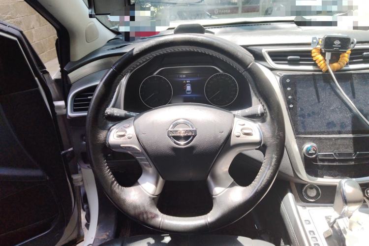Used Nissan Murano 2019 2.5L XL Two-Wheel Drive Smart Connect Luxury Edition China VI Standard Steering Wheel