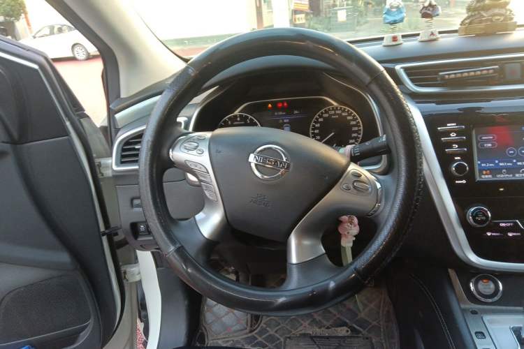Used Nissan Murano 2019 2.5L XE Two-Wheel Drive Elite Version China VI Standard Steering Wheel
