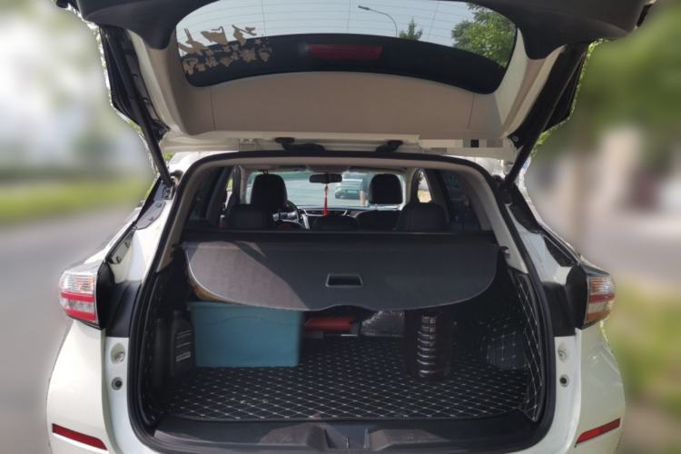 Used Nissan Murano 2019 2.5L XL Two-Wheel Drive Smart Connect Luxury Edition China VI Standard Trunk