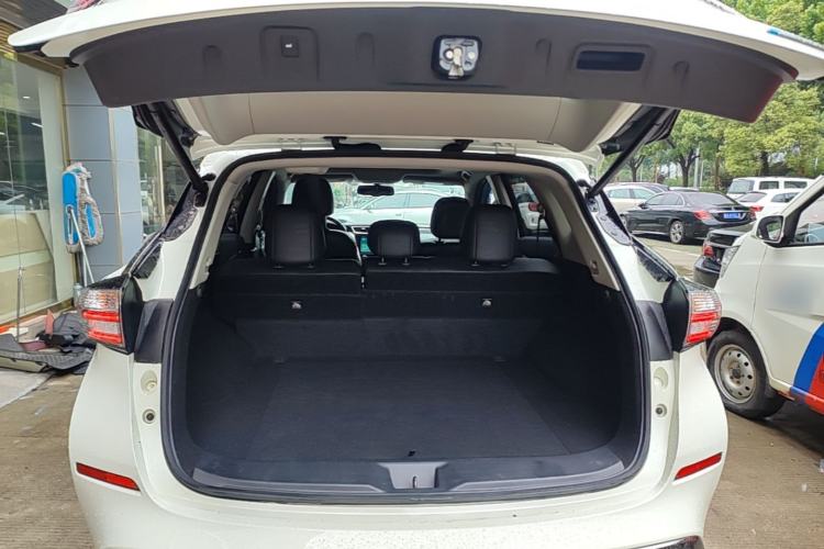 Used Nissan Murano 2019 2.5L XL Two-Wheel Drive Smart Connect Luxury Edition China VI Standard Trunk