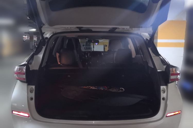 Used Nissan Murano 2019 2.5L XL Two-Wheel Drive Smart Connect Luxury Edition China VI Standard Trunk