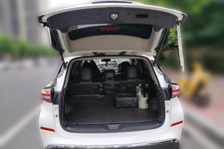 Used Nissan Murano 2019 2.5L XL Two-Wheel Drive Smart Connect Luxury Edition China VI Standard Trunk