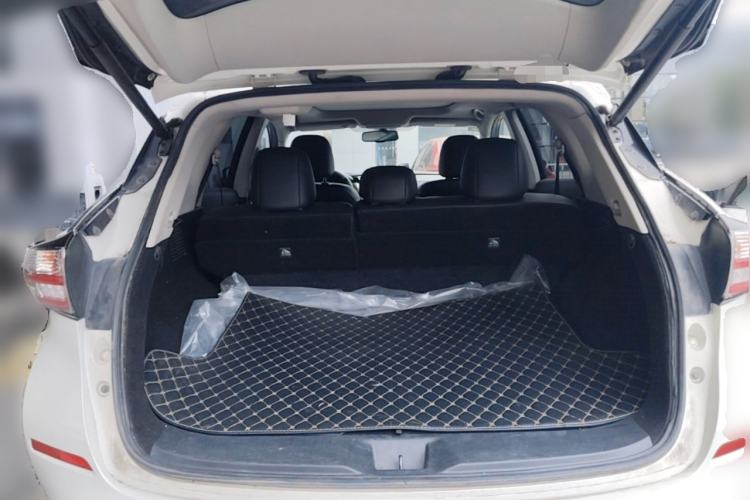 Used Nissan Murano 2019 2.5L XL Two-Wheel Drive Smart Connect Luxury Edition China VI Standard Trunk