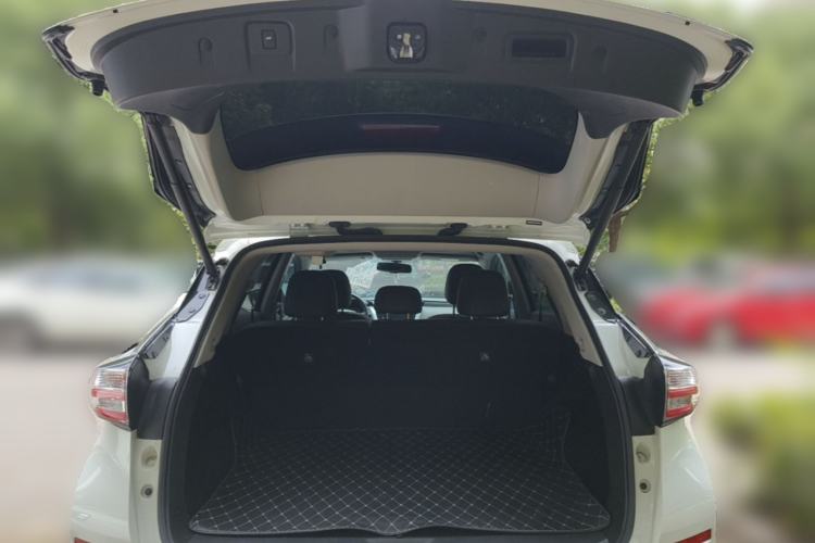 Used Nissan Murano 2019 2.5L XL Two-Wheel Drive Smart Connect Luxury Edition China VI Standard Trunk