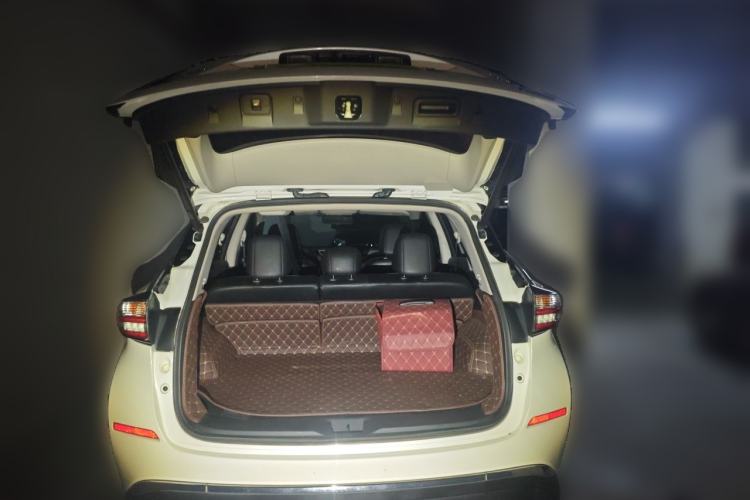 Used Nissan Murano 2019 2.5L XL Plus Two-Wheel Drive SmartConnect Leading Edition China VI Standard Trunk