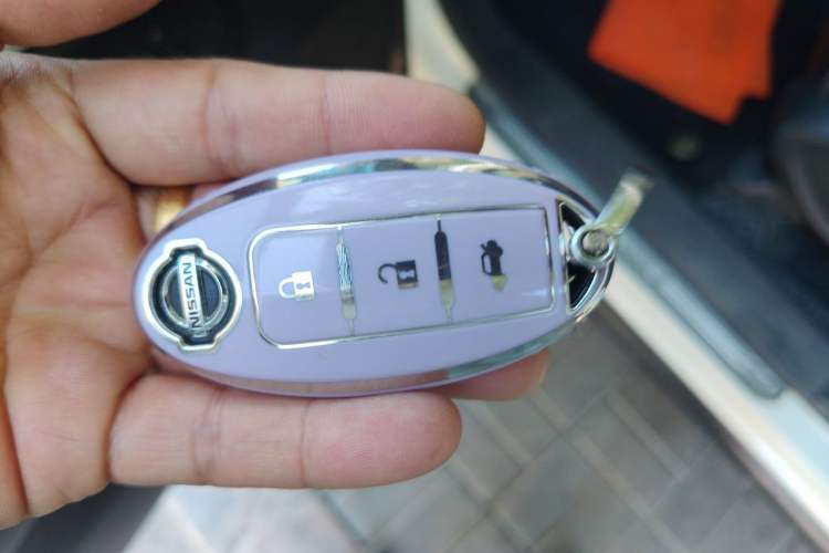 Used Nissan Murano 2019 2.5L XE Two-Wheel Drive Elite Version China VI Standard Vehicle Key