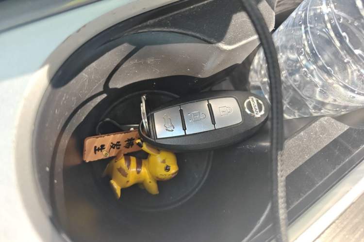 Used Nissan Murano 2019 2.5L XL Two-Wheel Drive Smart Connect Luxury Edition China VI Standard Vehicle Key