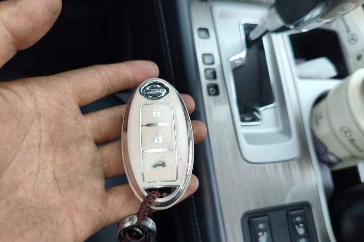 Used Nissan Murano 2019 2.5L XL Two-Wheel Drive Smart Connect Luxury Edition China VI Standard Vehicle Key