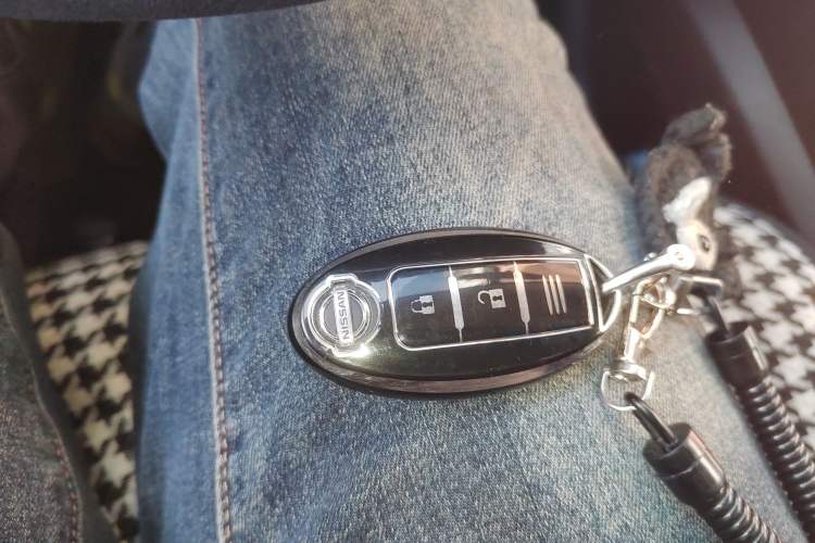 Used Nissan Murano 2019 2.5L XE Two-Wheel Drive Elite Version China VI Standard Vehicle Key
