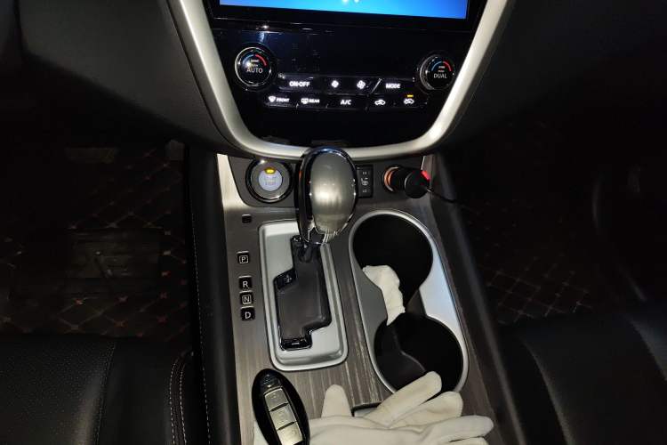 Used Nissan Murano 2019 2.5 S/C HEV XE Four-Wheel Drive Hybrid SmartConnect Prestige Edition China VI Standard Vehicle Key