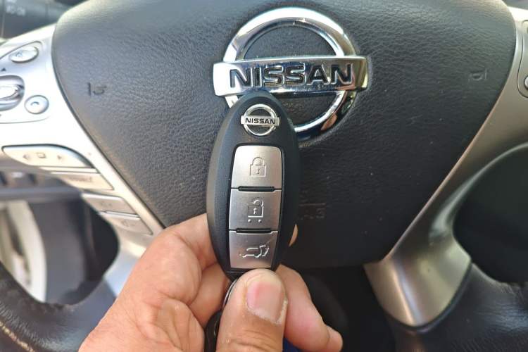 Used Nissan Murano 2019 2.5 S/C HEV XE Four-Wheel Drive Hybrid SmartConnect Prestige Edition China VI Standard Vehicle Key