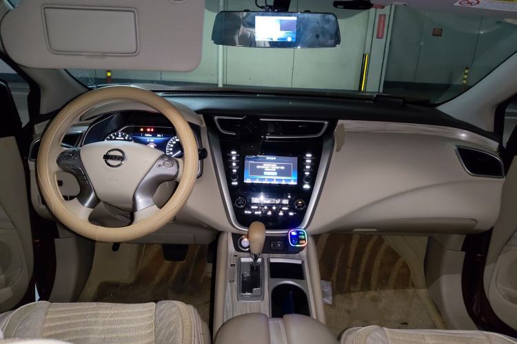 Used Nissan Murano 2019 2.5L XE Two-Wheel Drive Elite Version China V Standard Center Console