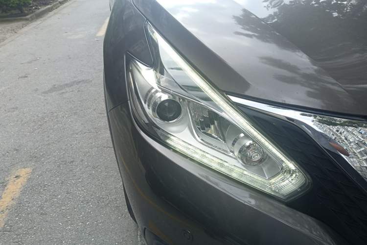 Used Nissan Murano 2019 2.5L XL Two-Wheel Drive SmartConnect Luxury Edition China V Standard Right Front Headlight
