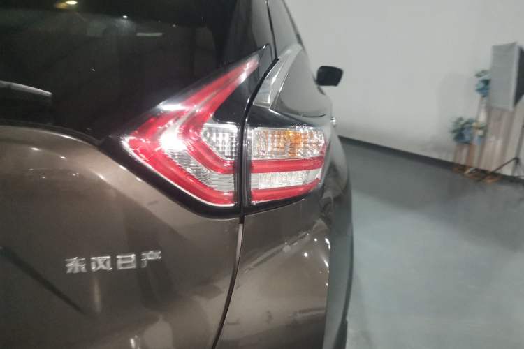 Used Nissan Murano 2019 2.5L XL Two-Wheel Drive Smart Connect Luxury Edition China VI Standard Right Rear Taillight