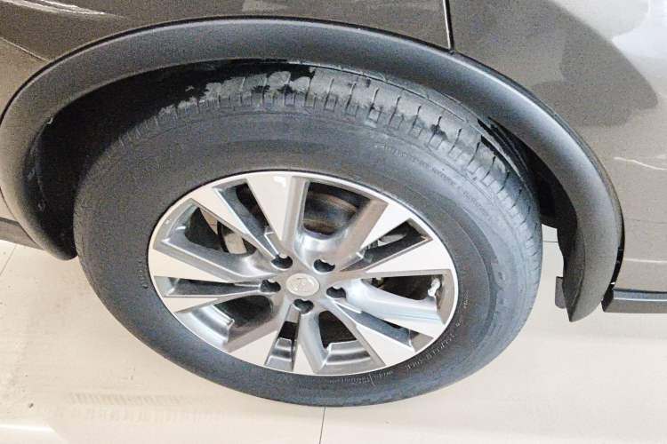 Used Nissan Murano 2019 2.5L XL Two-Wheel Drive Smart Connect Luxury Edition China VI Standard Right Rear Wheel Hub