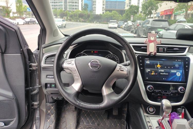 Used Nissan Murano 2019 2.5L XL Two-Wheel Drive Smart Connect Luxury Edition China VI Standard Steering Wheel