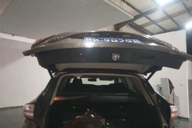 Used Nissan Murano 2019 2.5L XL Two-Wheel Drive Smart Connect Luxury Edition China VI Standard Trunk
