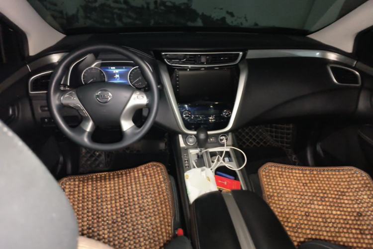 Used Nissan Murano 2021 2.5L XE Two-Wheel Drive Elite Edition Center Console