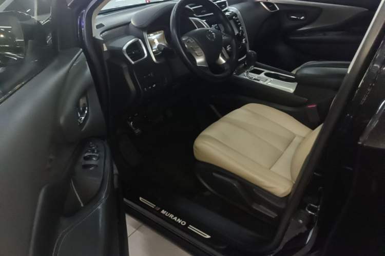 Used Nissan Murano 2021 2.5L XE Two-Wheel Drive Elite Edition Driver Seat