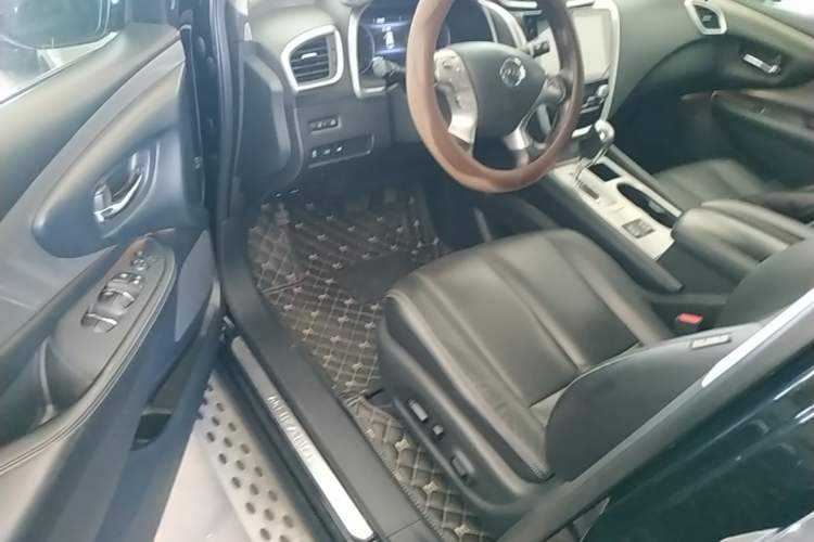 Used Nissan Murano 2021 2.5L XL Two-Wheel Drive Smart Connect Luxury Edition Driver Seat
