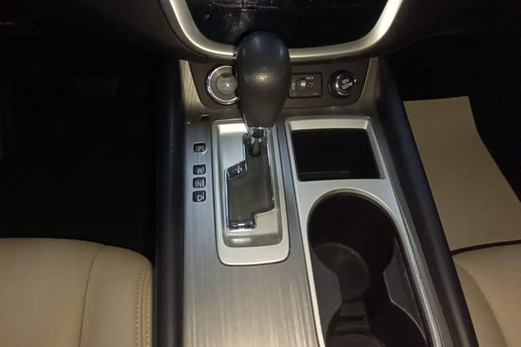 Used Nissan Murano 2021 2.5L XE Two-Wheel Drive Elite Edition Gear Lever